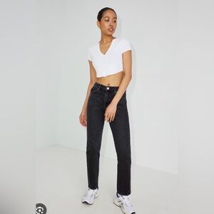 Black Mom jeans - garage